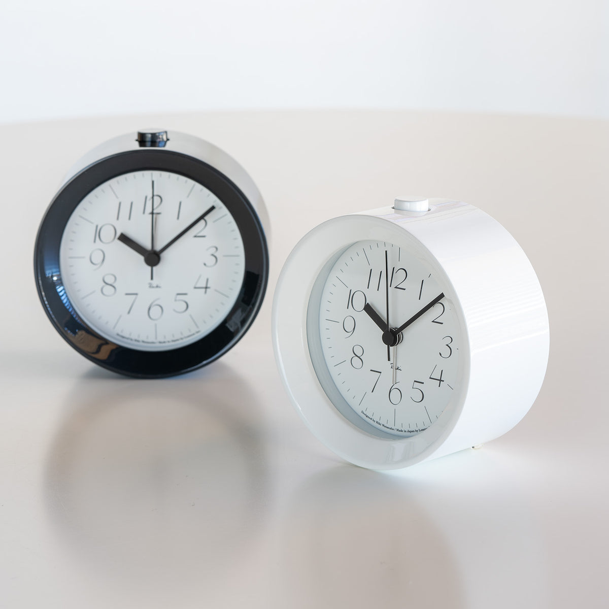 Riki Alarm Clock, Piano Paint