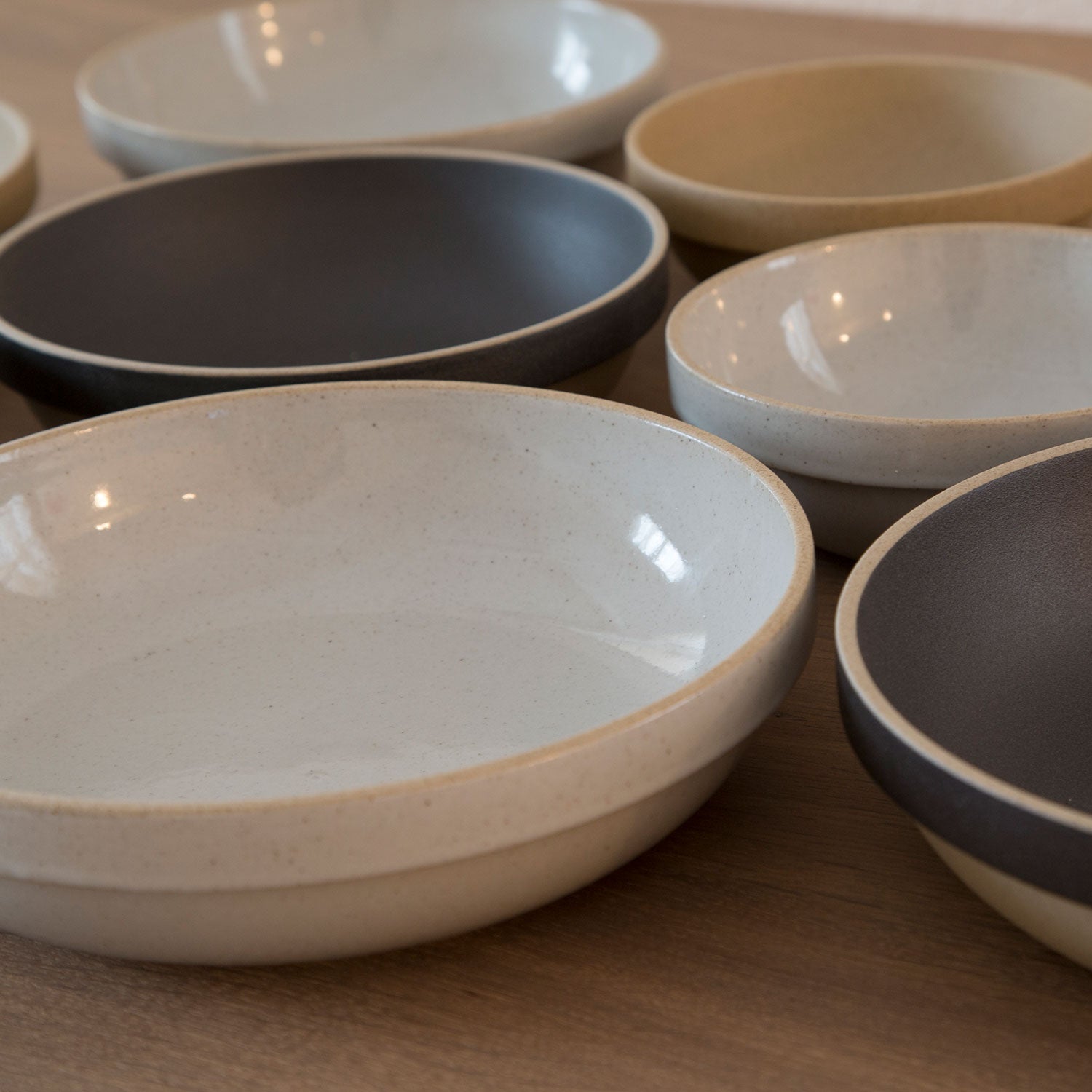 Round Bowl, Gloss Gray-Bowl-Hasami Porcelain-5.75