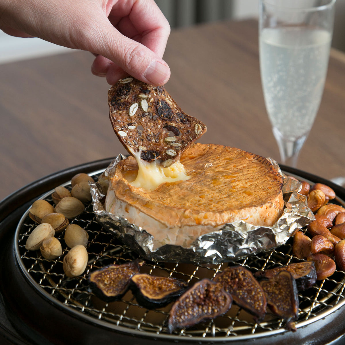Ibushi Gin - Donabe Smoker-Clay Hot Pot-Nagatani-en-JINEN